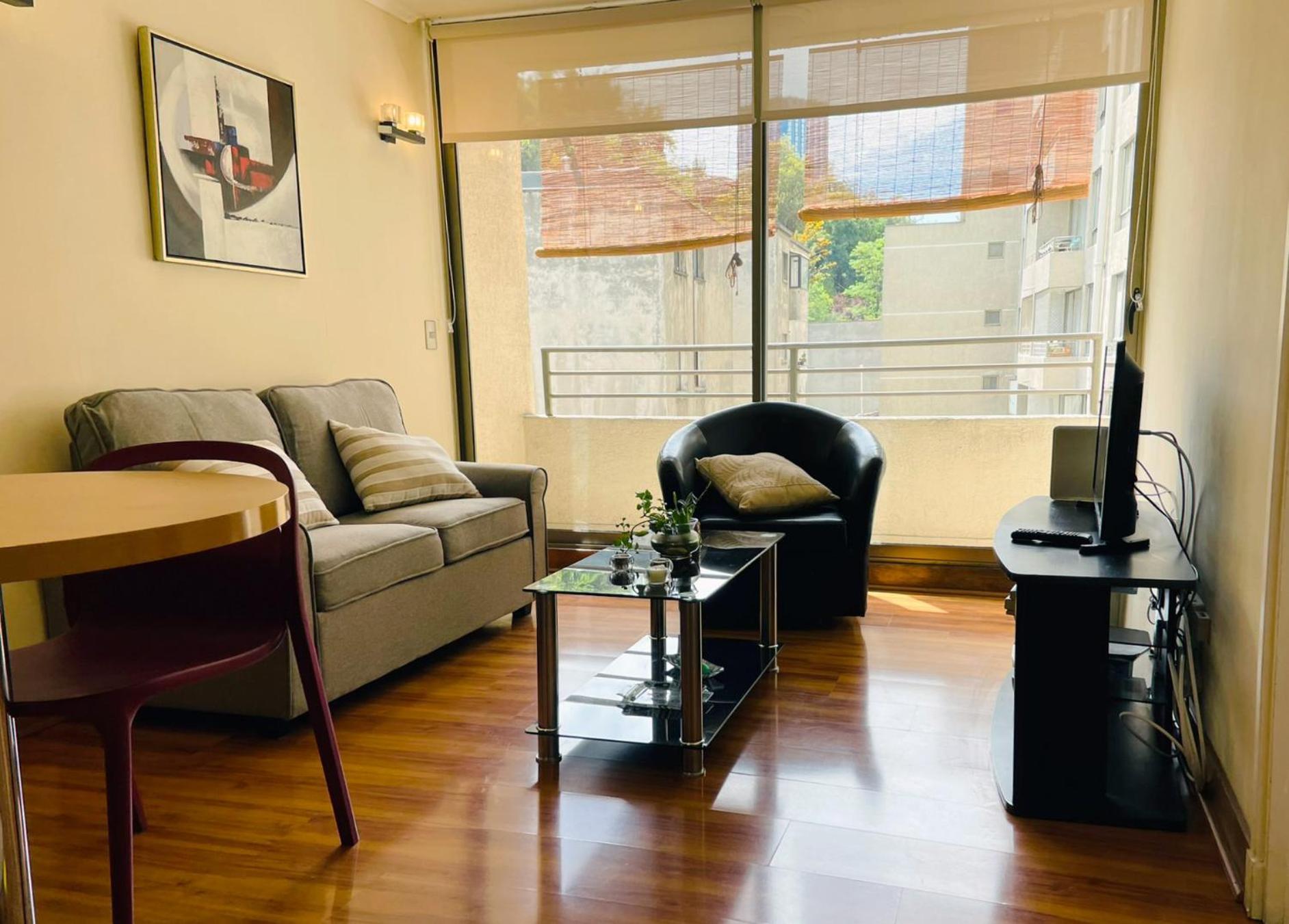 Barrio Lastarria, Excelentes - Alameda *